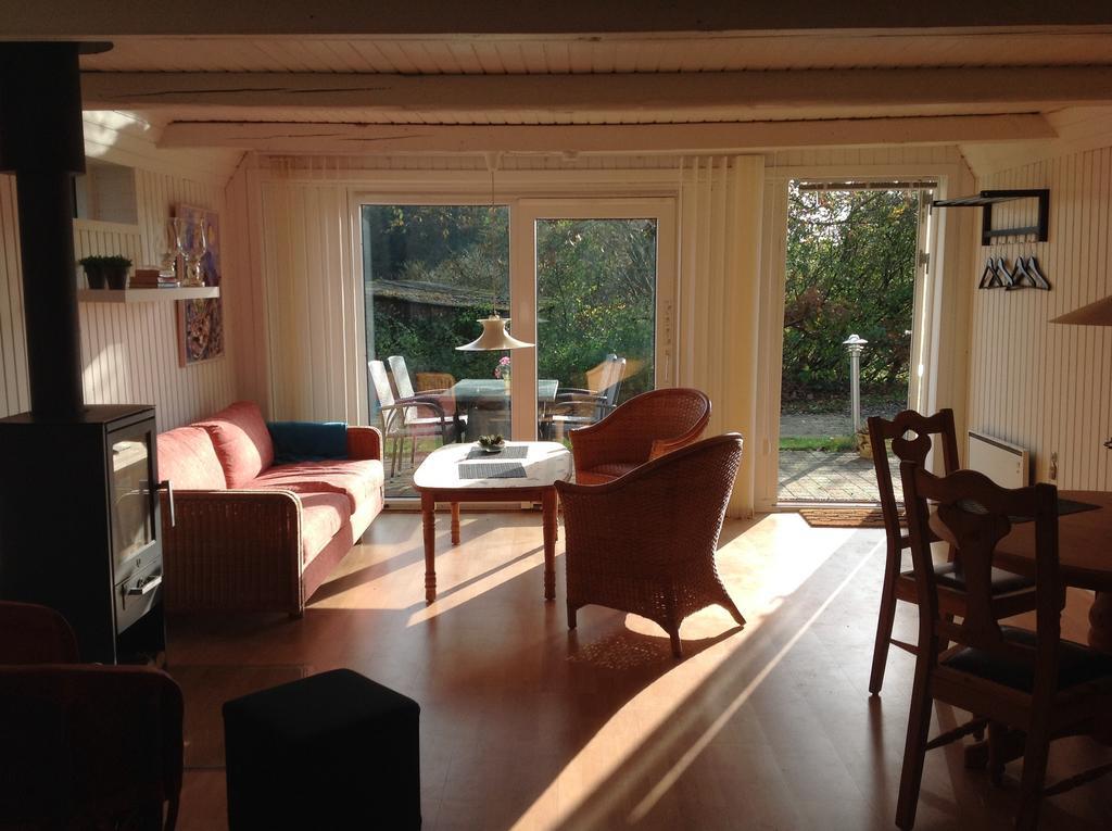 Villa Abildskovhus Feriebolig Funder Kirkeby Habitación foto
